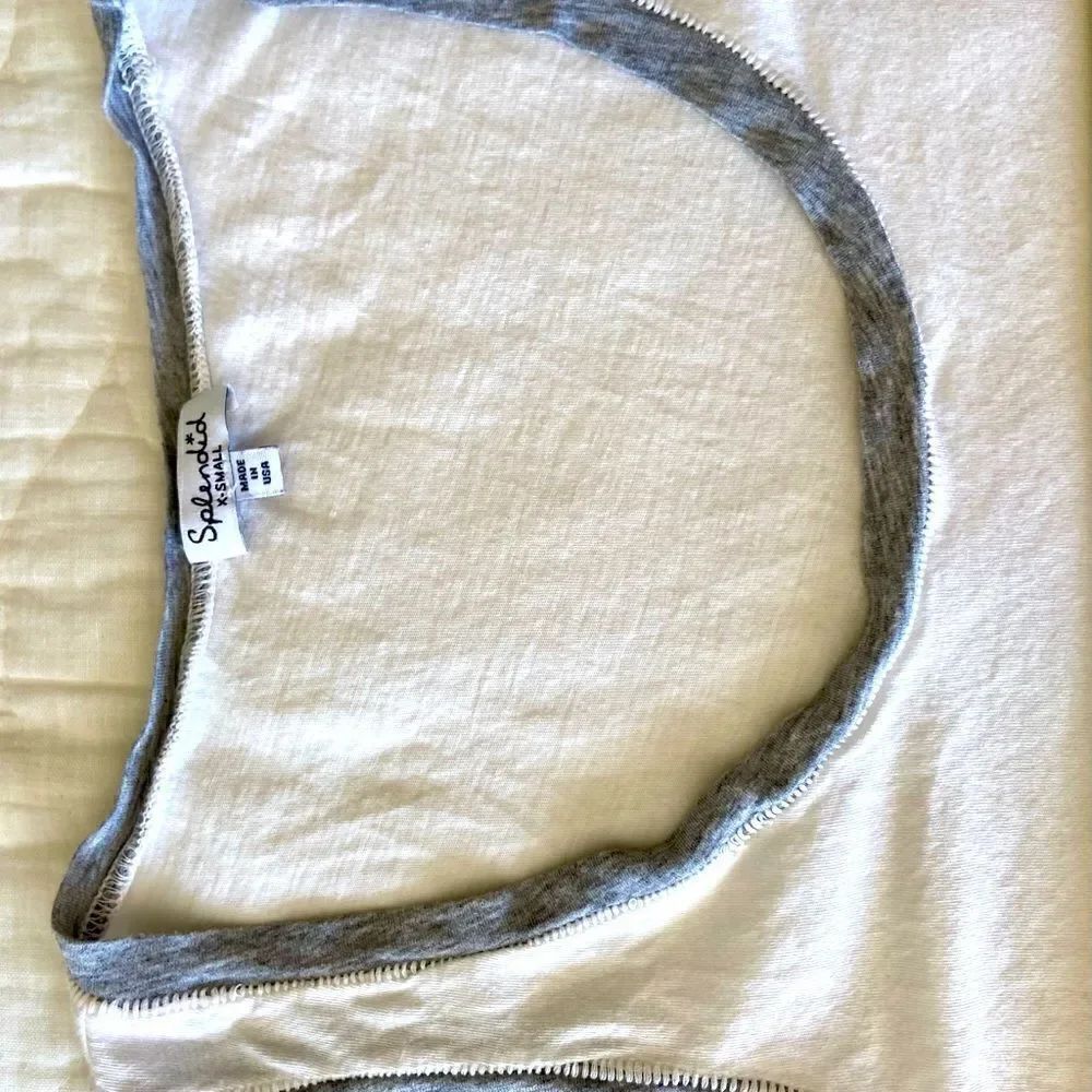 Splendid XS White Hi-Lo Women Tank Top With Gray Trim. Actress Wore On TV Show! - Picture 8 of 8
